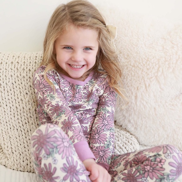 Caden Lane Pajamas Caden Lane Mayas Moody Floral 2 Piece Pajama Set